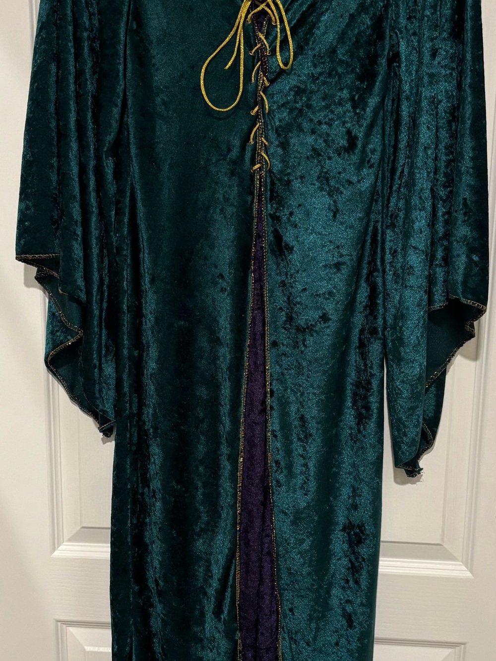Green & Purple Lace-Up Medieval Style Women’s Dress/Costume with Cap/Veil